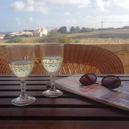 Quintinha Lombas Дом отдыха Порту-Санту